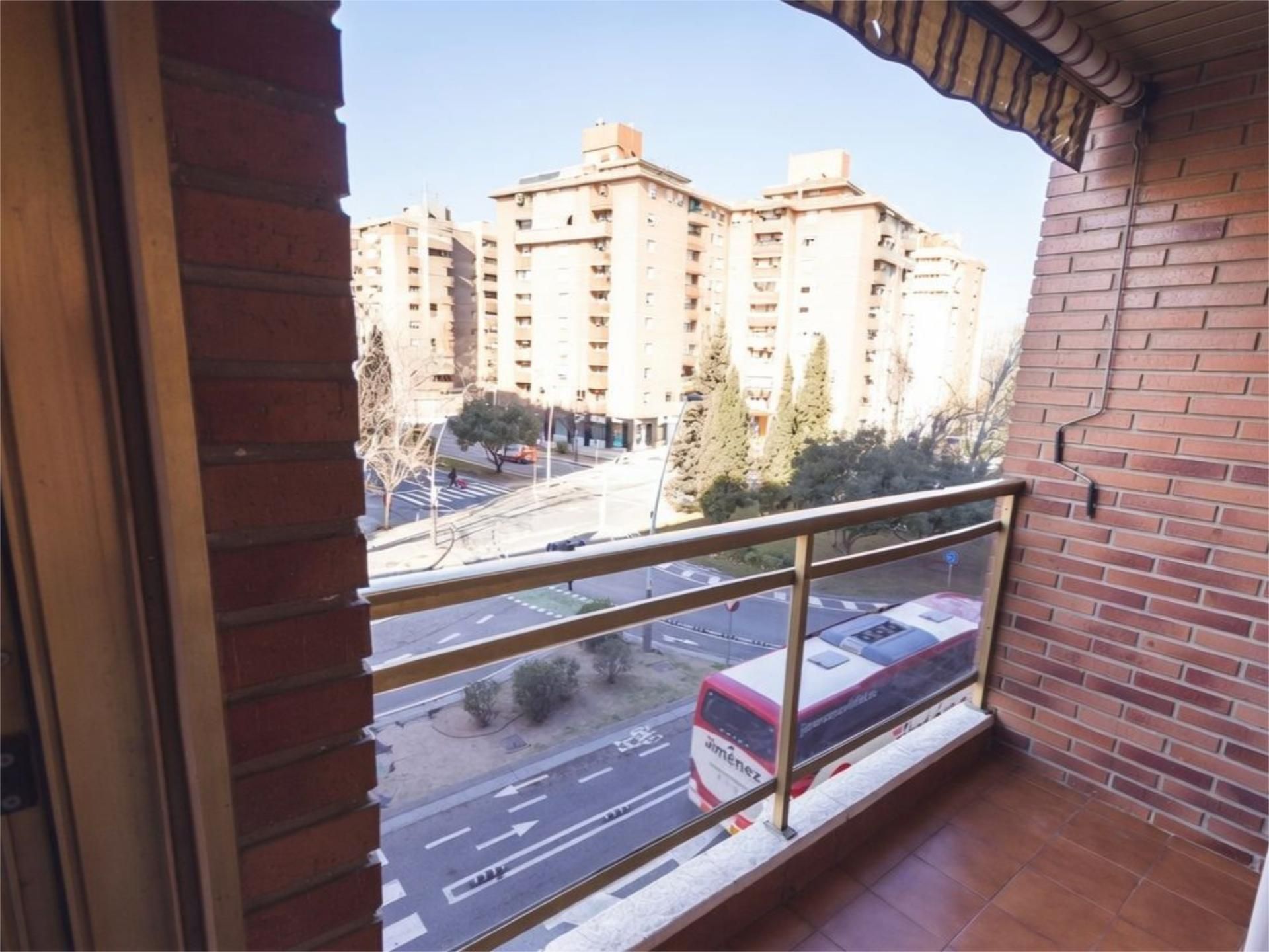 Pis en venda a Avenida de la Puerta de Sancho, 24, La Almozara Vista exterior de Pis en venda en Zaragoza Capital amb Aire condicionat, Terrassa i Balcó