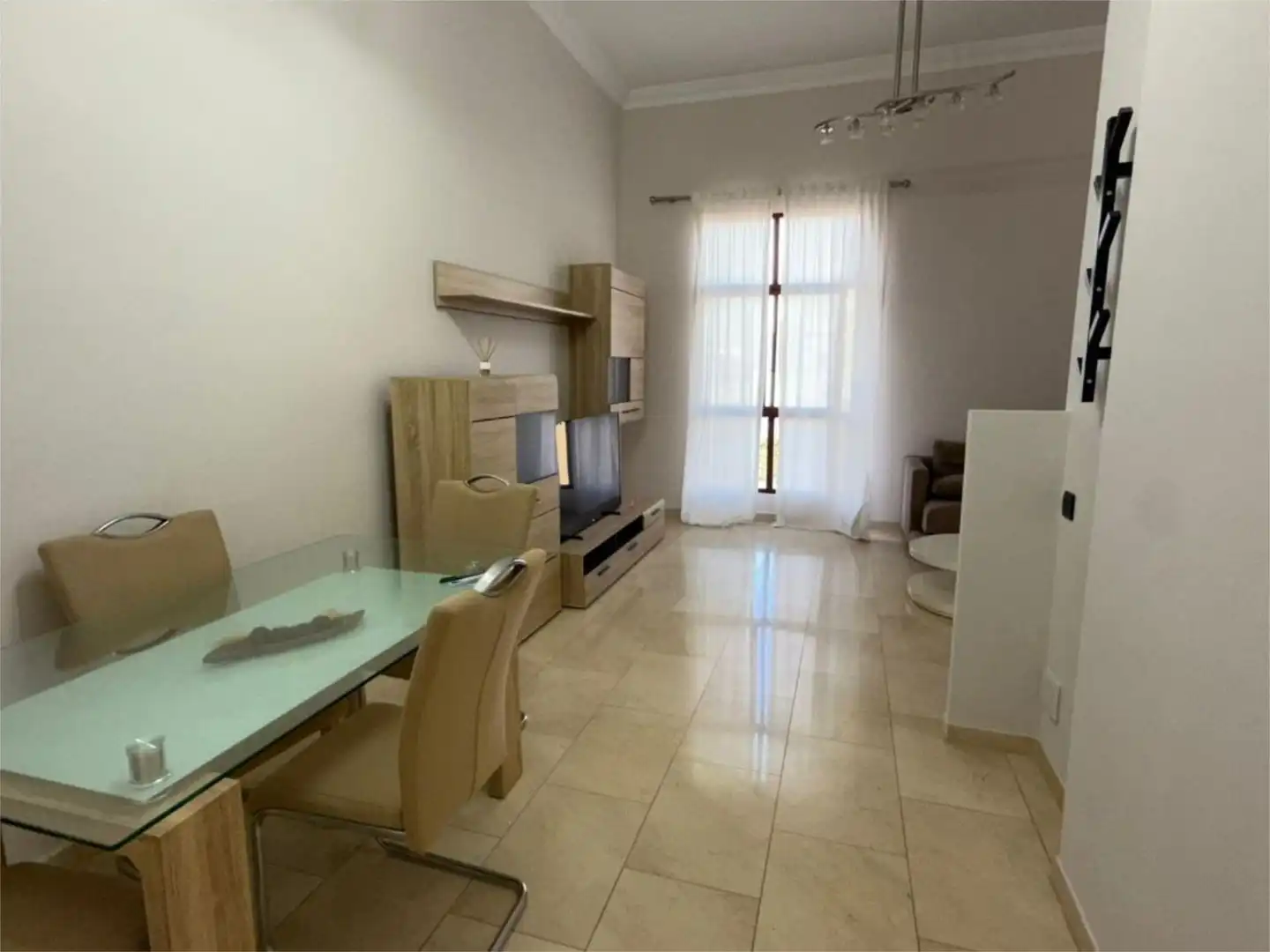 Pis en venda a Calle, 125, Altavista - Don Zoilo Sala d'estar de Pis en venda en Las Palmas de Gran Canaria amb Terrassa i Moblat