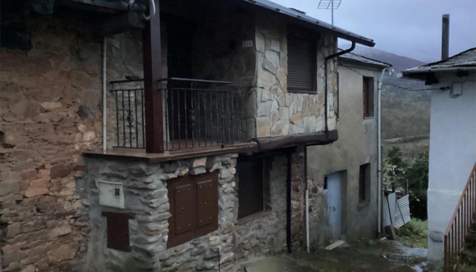 Casa adosada en venta en Avenida el Jardín, 140, Castropodame, León - imagen 1 Foto 1 de Casa adosada en venta en Avenida el Jardín, 140, Castropodame, León