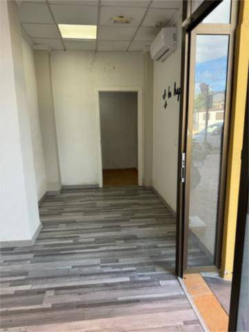 Local comercial en Alquiler en Benahadux