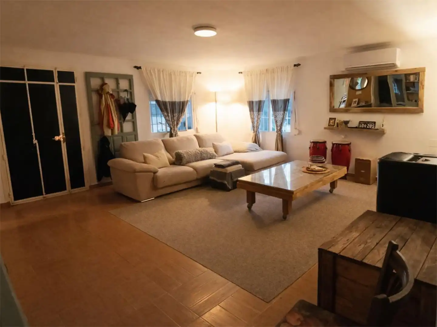 Flat for sale in Calle Almodóvar, 133, Argamasilla de Calatrava Living room of Flat for sale in Argamasilla de Calatrava with Air Conditioner