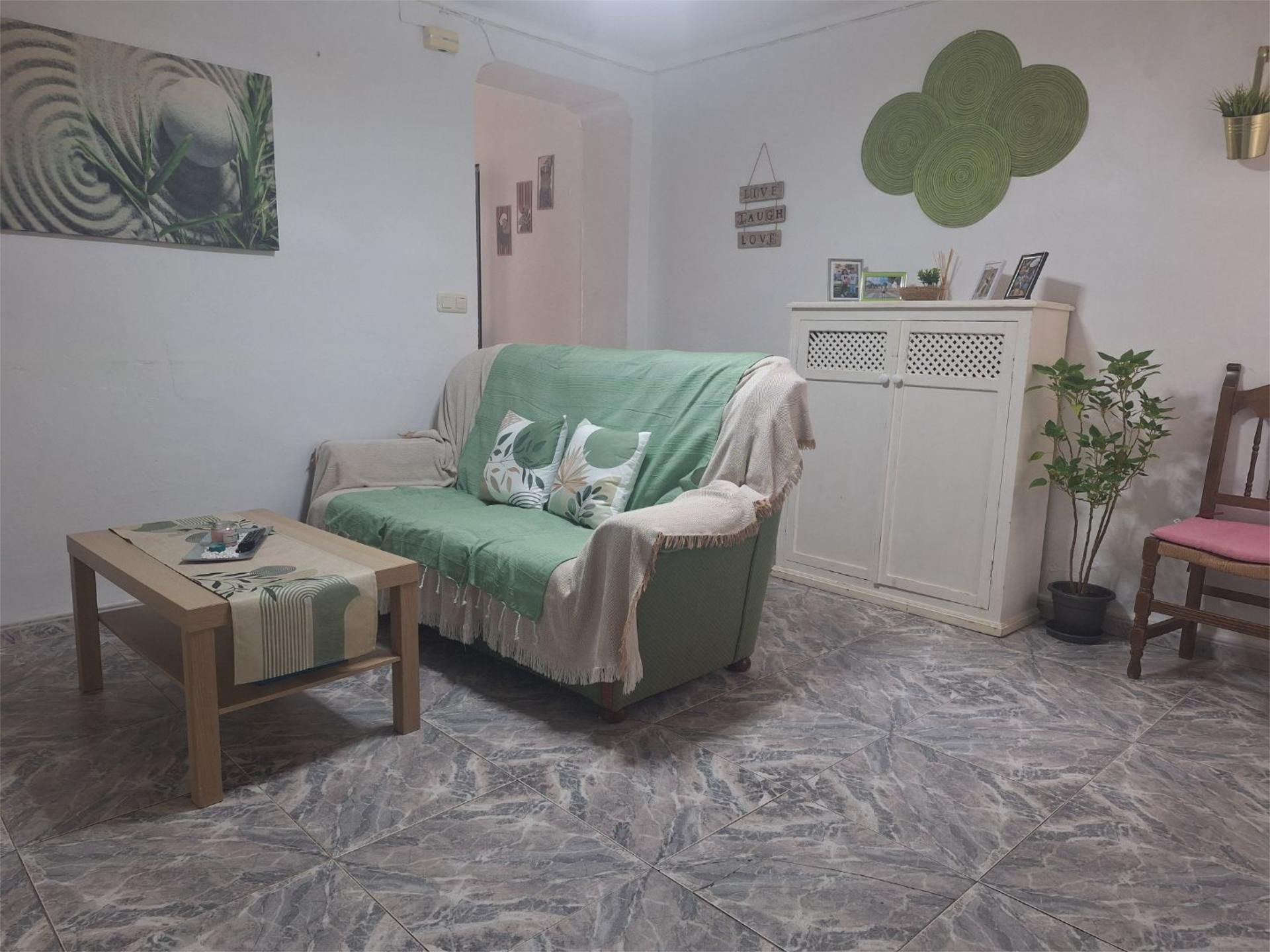 Flat for sale in Calle Velazquez, 7, Pruna Living room of Flat for sale in Pruna with Terrace and Balcony