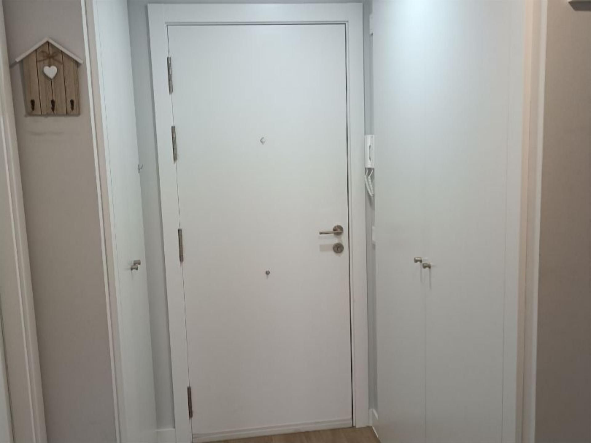 Apartamento en venta en Calle Margarita Salas, 1, Las Villas - Valparaiso - El Peral Apartamento en venta en Valladolid Capital con Jardín privado, Terraza y Trastero