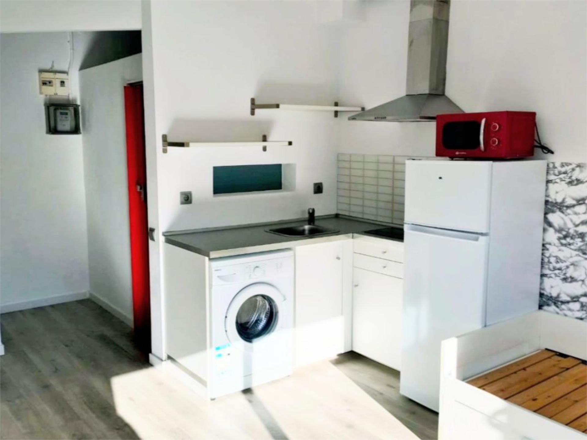 Kitchen of Flat to rent in Badalona  with Heating, Parquet flooring and Furnished