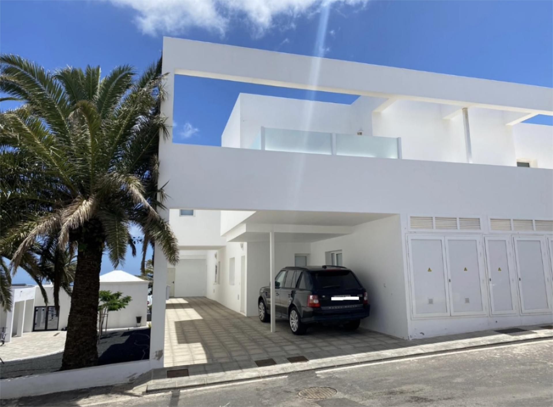 Vista exterior de Dúplex en venda en San Bartolomé amb Terrassa i Balcó