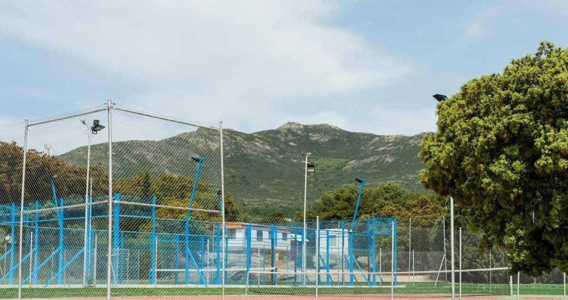 Vista exterior de Casa o xalet en venda en Navalafuente amb Aire condicionat