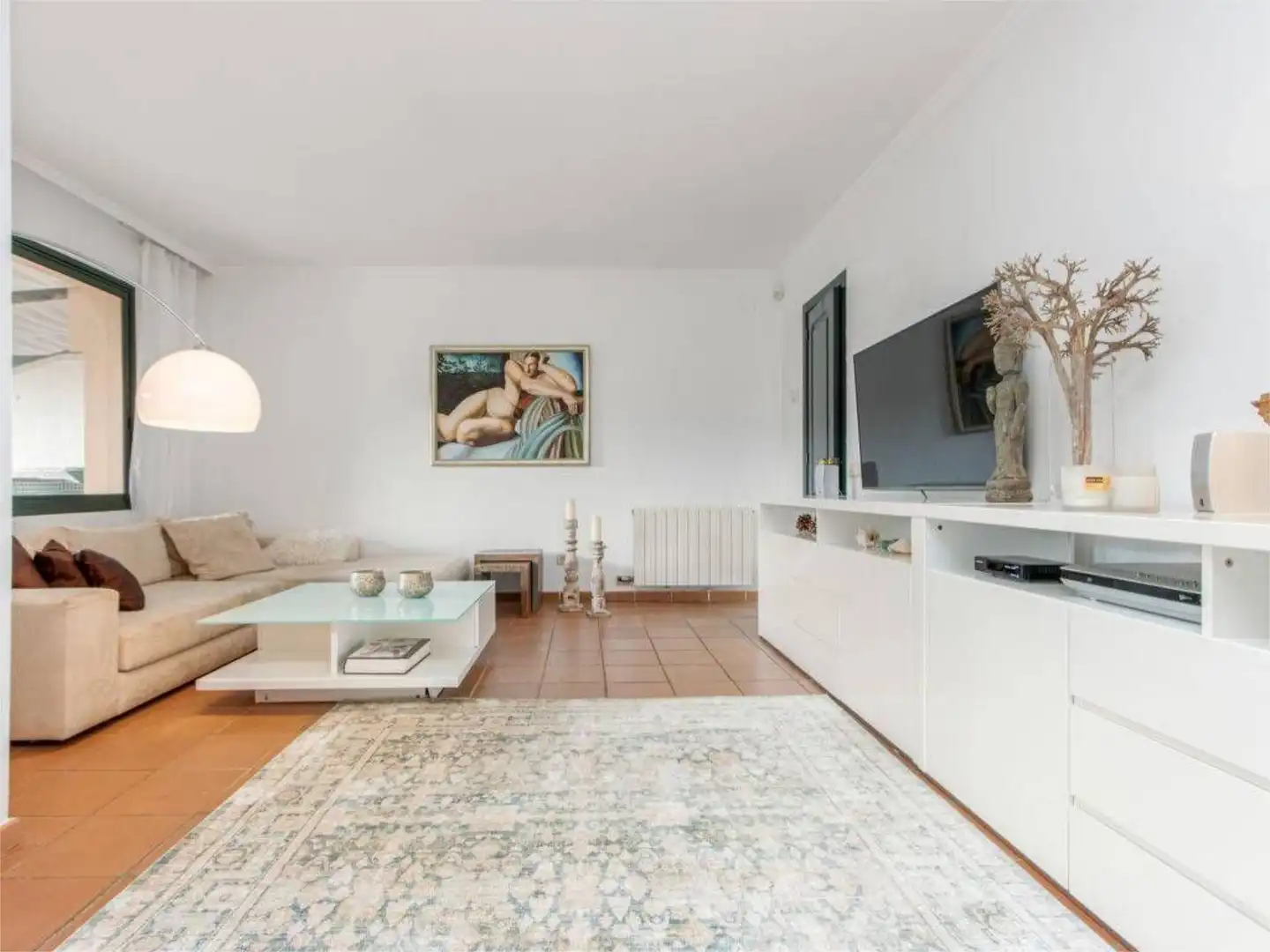 Casa o chalet de alquiler en Plaça de les Acàcies, 23, Navata Sala de estar de Casa o chalet de alquiler en Navata con Aire acondicionado, Calefacción y Jardín privado