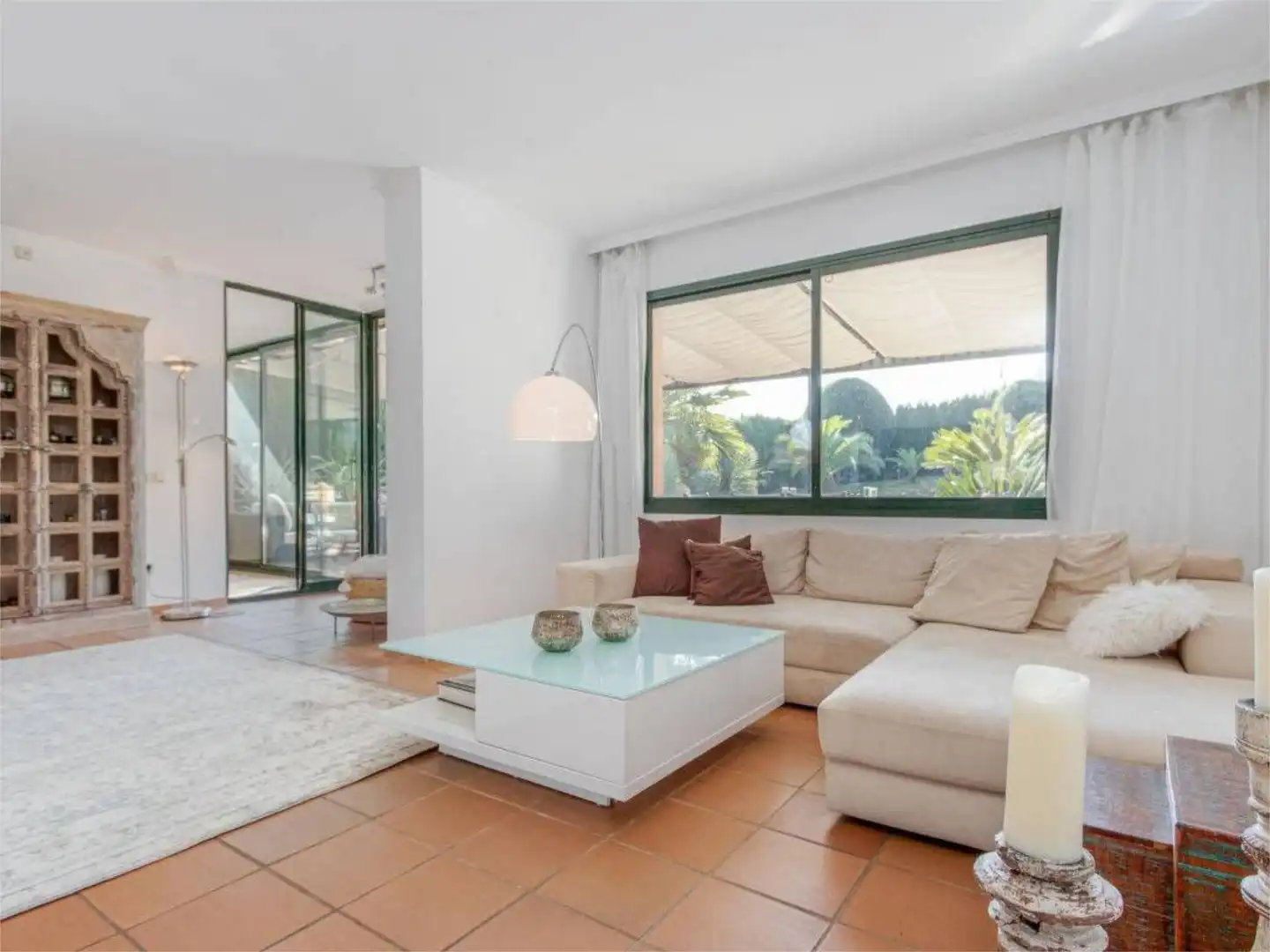 Casa o chalet de alquiler en Plaça de les Acàcies, 23, Navata Sala de estar de Casa o chalet de alquiler en Navata con Aire acondicionado, Calefacción y Jardín privado