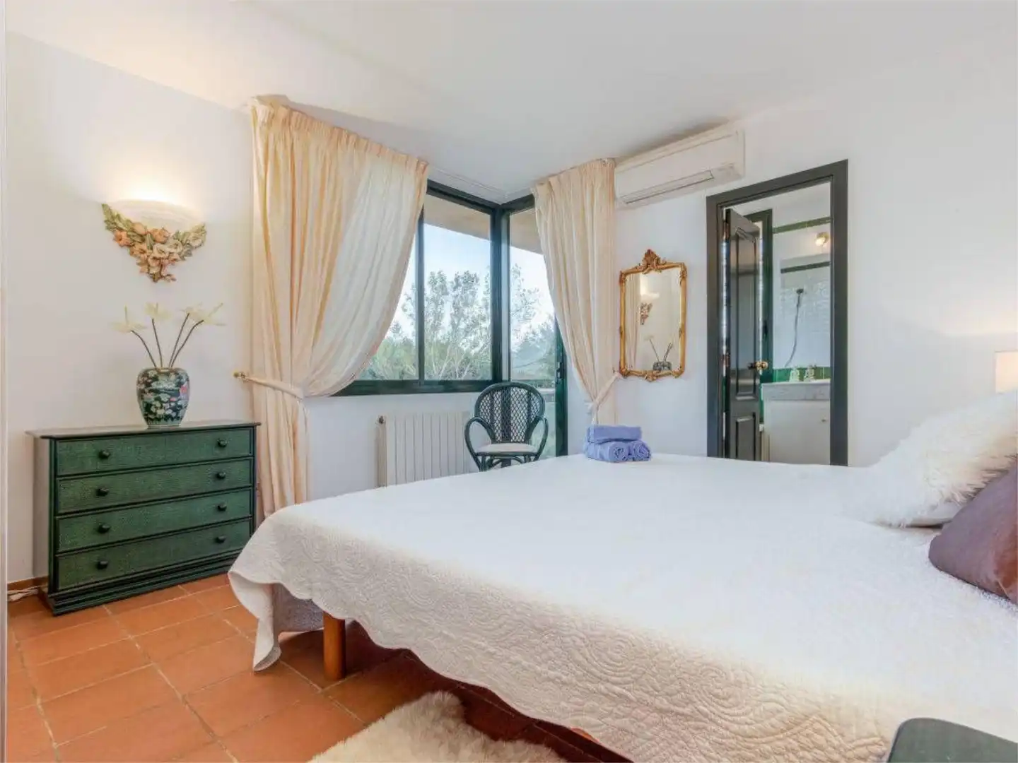 Casa o chalet de alquiler en Plaça de les Acàcies, 23, Navata Habitación de Casa o chalet de alquiler en Navata con Aire acondicionado, Calefacción y Jardín privado