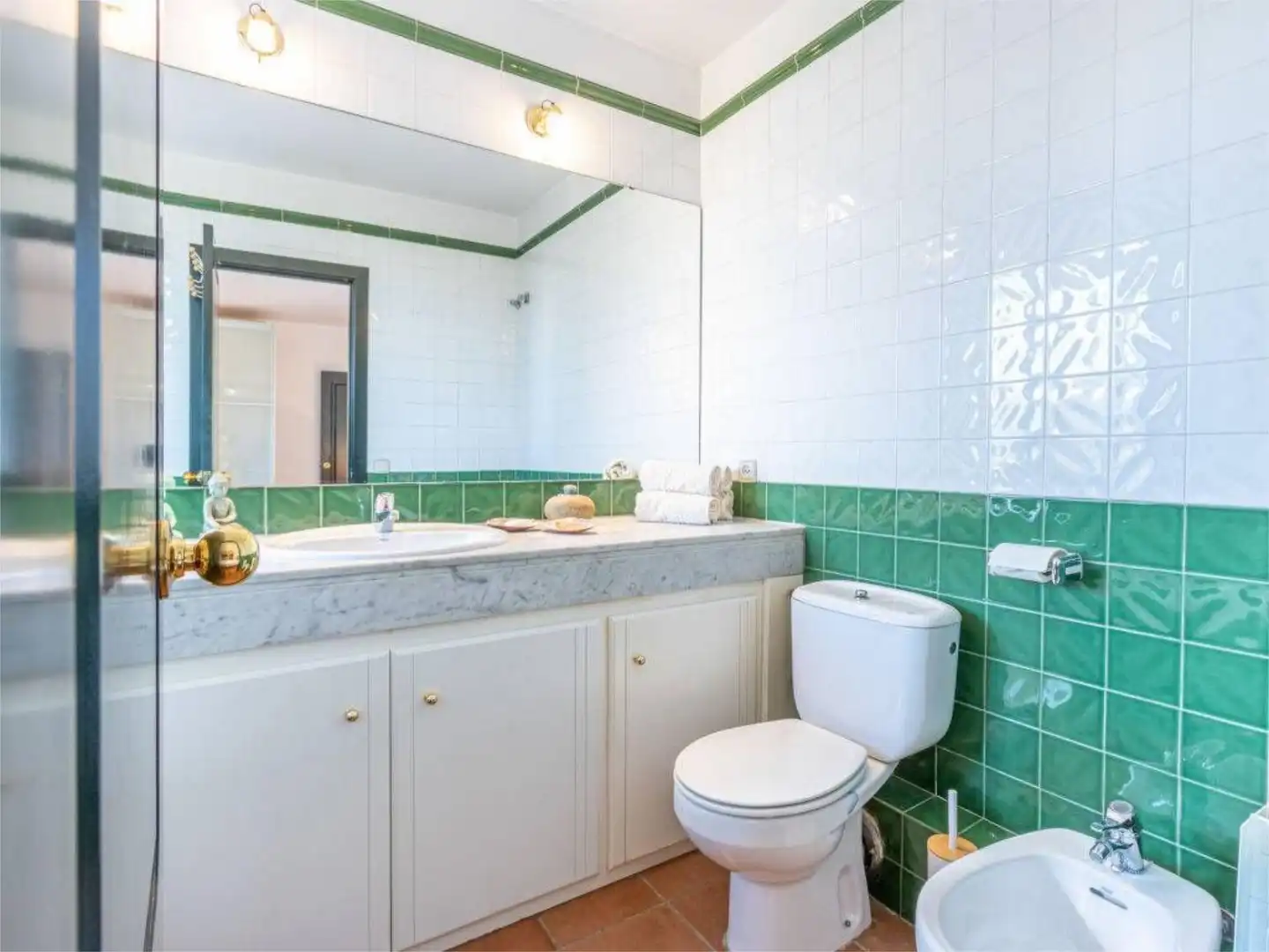 Casa o chalet de alquiler en Plaça de les Acàcies, 23, Navata Baño de Casa o chalet de alquiler en Navata con Aire acondicionado, Calefacción y Jardín privado