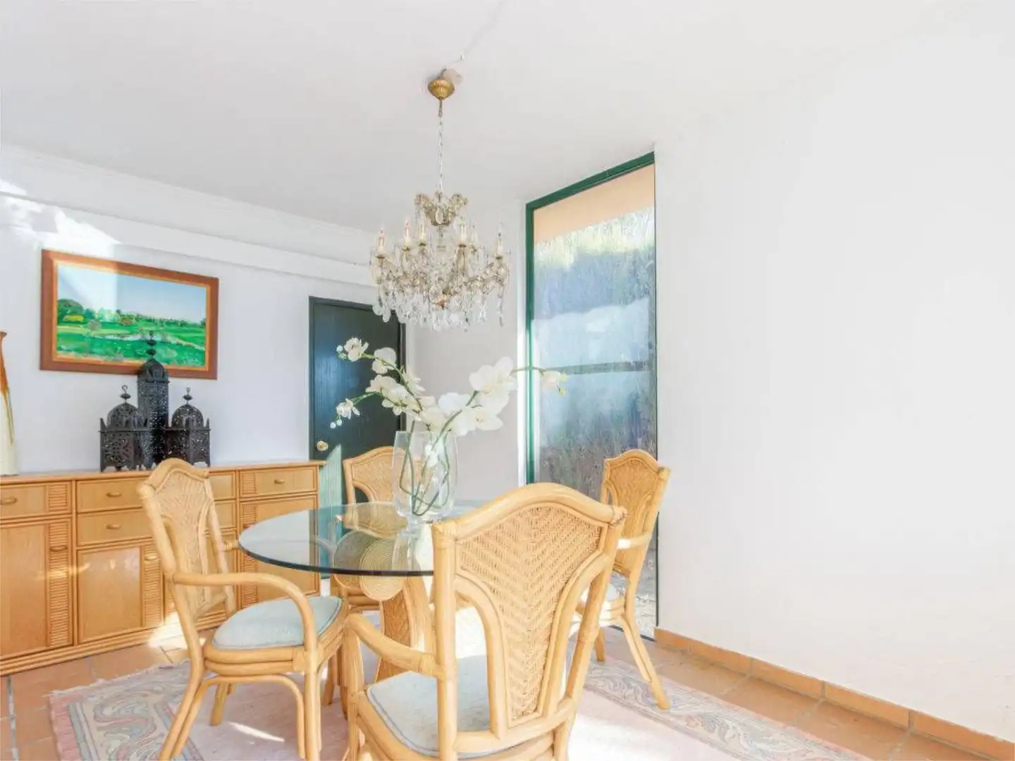 Casa o chalet de alquiler en Plaça de les Acàcies, 23, Navata Comedor de Casa o chalet de alquiler en Navata con Aire acondicionado, Calefacción y Jardín privado