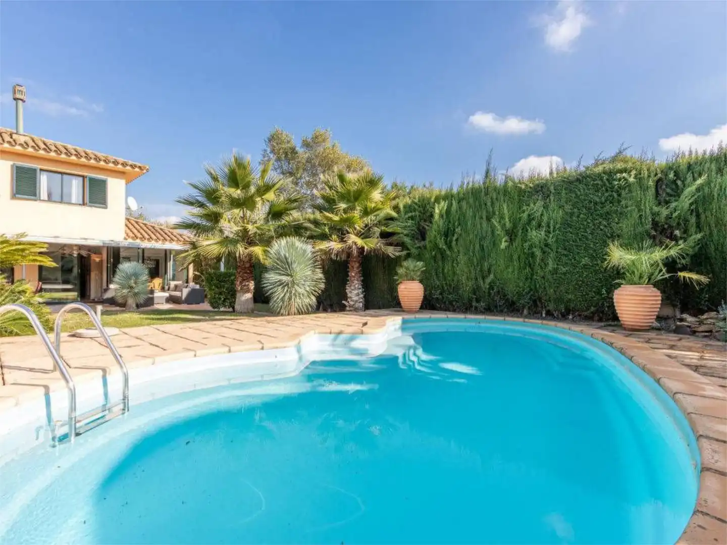 Casa o chalet de alquiler en Plaça de les Acàcies, 23, Navata Piscina de Casa o chalet de alquiler en Navata con Aire acondicionado, Calefacción y Jardín privado