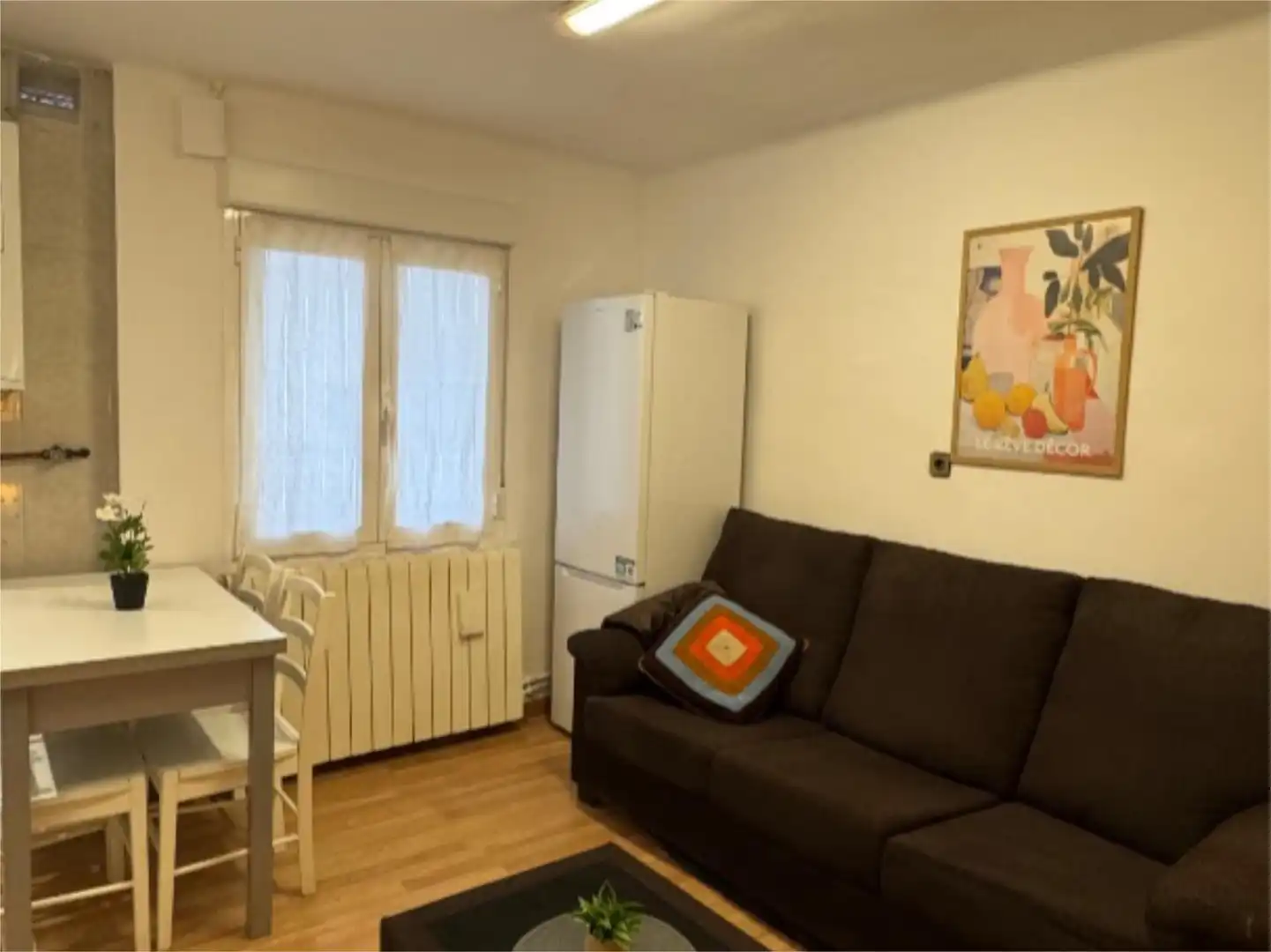 Piso en venta en Calle Federico Martínez Arenzana, 1, Villamediana de Iregua Sala de estar de Piso en venta en Villamediana de Iregua con Calefacción, Parquet y Amueblado