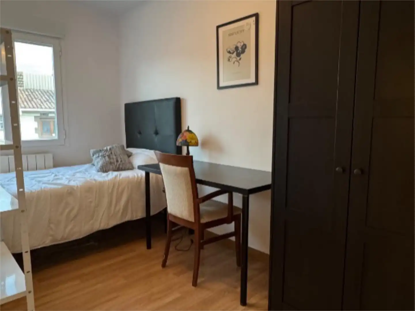 Piso en venta en Calle Federico Martínez Arenzana, 1, Villamediana de Iregua Habitación de Piso en venta en Villamediana de Iregua con Calefacción, Parquet y Amueblado