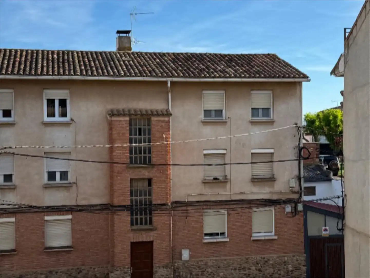 Piso en venta en Calle Federico Martínez Arenzana, 1, Villamediana de Iregua Vista exterior de Piso en venta en Villamediana de Iregua con Calefacción, Parquet y Amueblado
