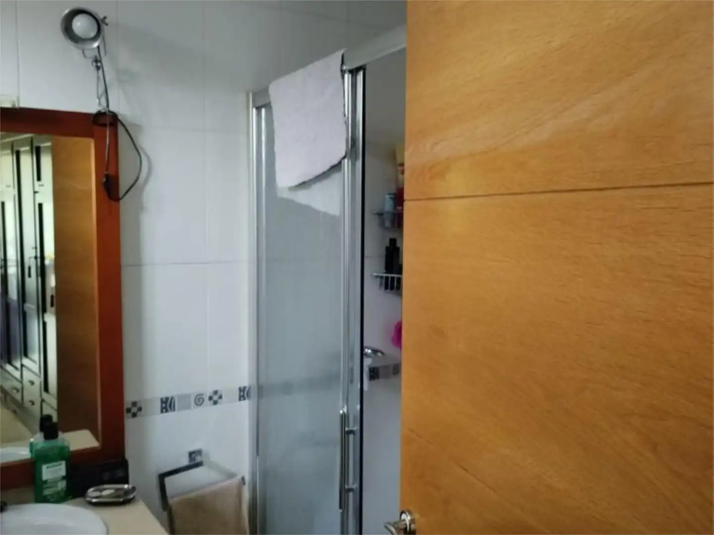 Wohnung zum Verkauf in Calle Jaboneras, 7, San Felipe - El Almendral - La Merced Badezimmer von Wohnung zum Verkauf in Jaén mit Klimaanlage, Heizung und Parkett