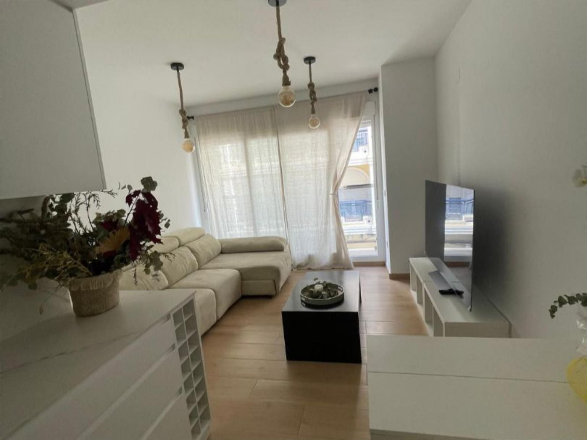 Living room of Flat to rent in Elda  with Air Conditioner, Heating and Parquet flooring