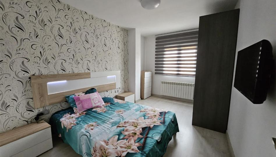 Flat to share in Carrer Amics de Lleida, 14, Príncep de Viana - Clot -Xalets Humbert Torres, Lleida Capital - image 1 Photo 1 of Flat to share in Carrer Amics de Lleida, 14, Príncep de Viana - Clot -Xalets Humbert Torres, Lleida Capital