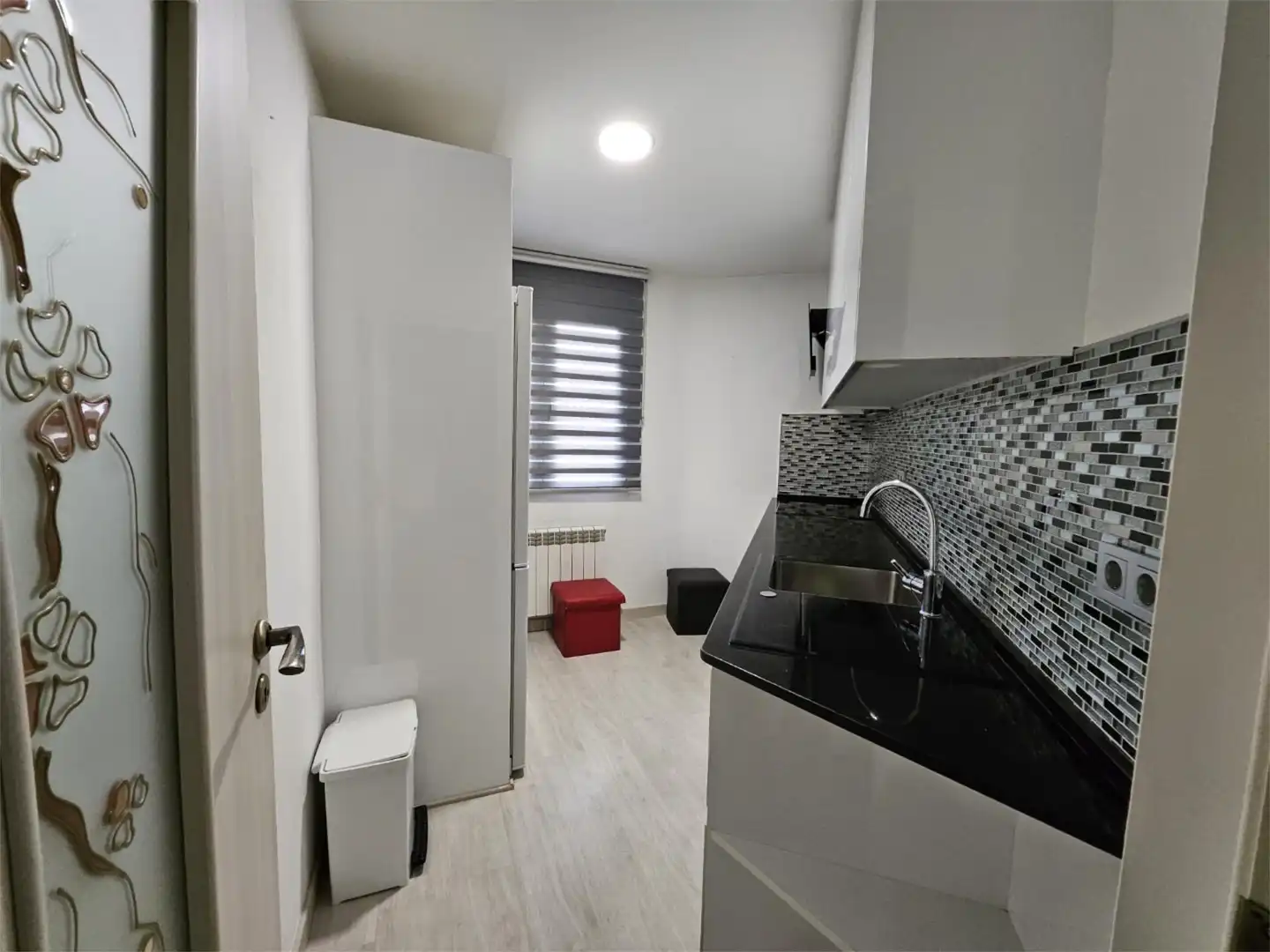 Dormitori de Pis per a compartir en Lleida amb Aire condicionat, Calefacció i Parquet