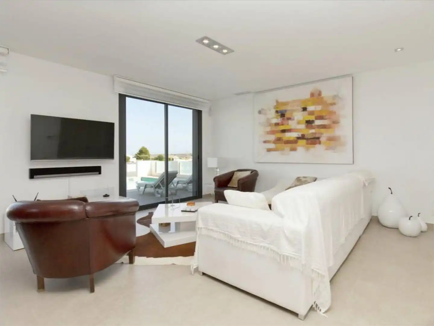 Casa o chalet de alquiler en Plaça Torremendo J-2, 41, Desamparados - Hurchillo - Torremendo Sala de estar de Casa o chalet de alquiler en Orihuela con Aire acondicionado, Terraza y Piscina