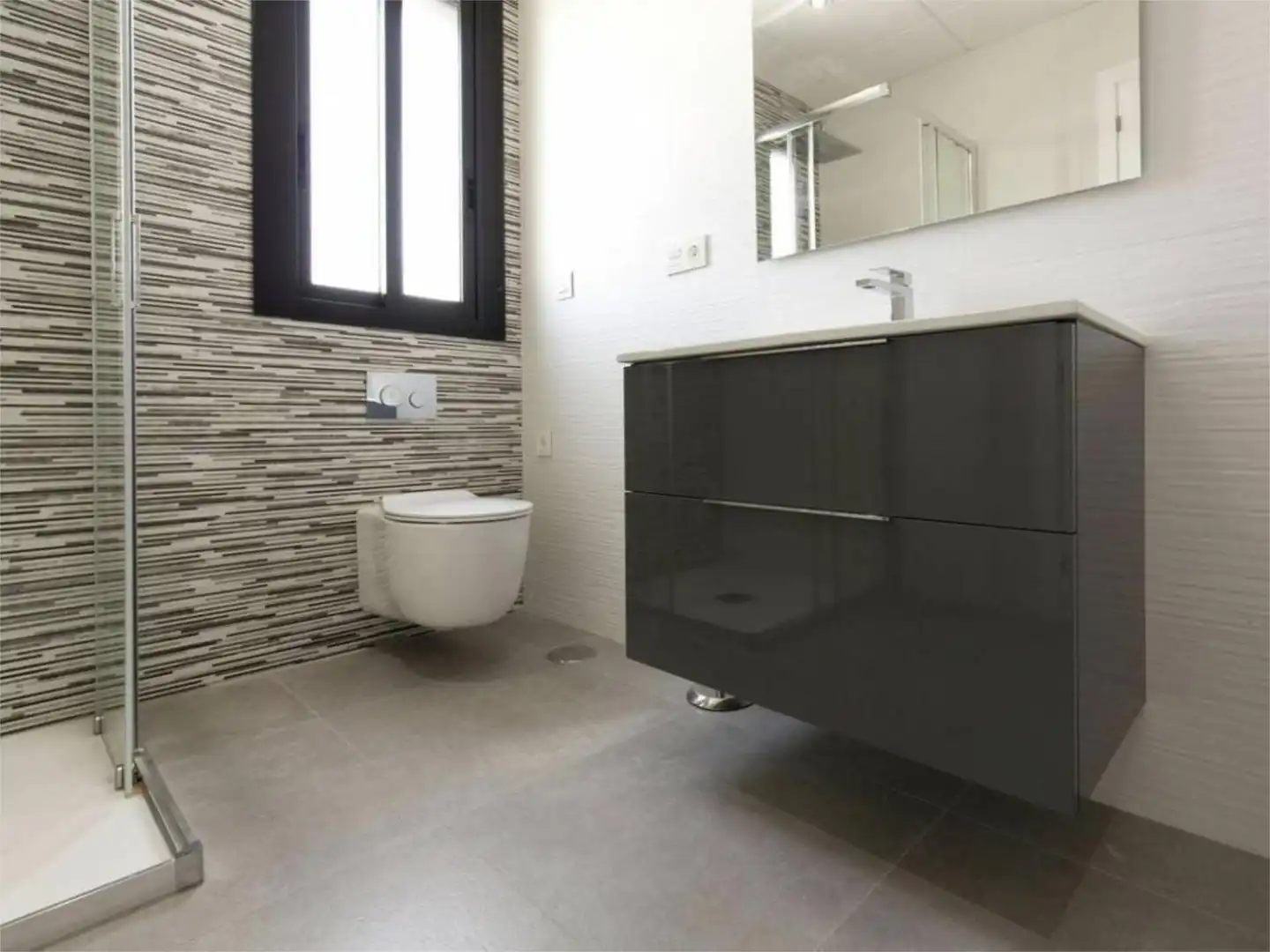 Casa o chalet de alquiler en Plaça Torremendo J-2, 41, Desamparados - Hurchillo - Torremendo Baño de Casa o chalet de alquiler en Orihuela con Aire acondicionado, Terraza y Piscina