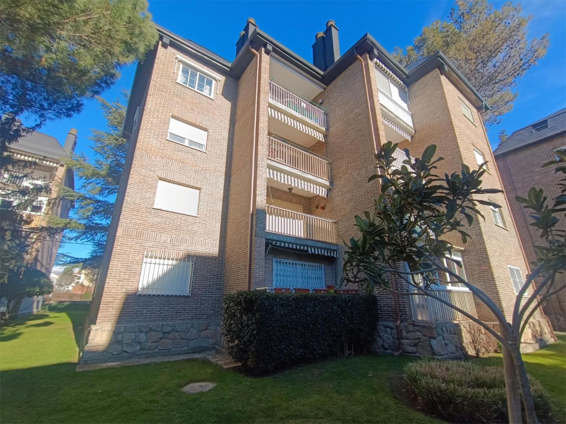 Piso en venta en Calle Ibersierra, 12, Guadarrama Vista exterior de Piso en venta en Guadarrama con Calefacción, Terraza y Piscina