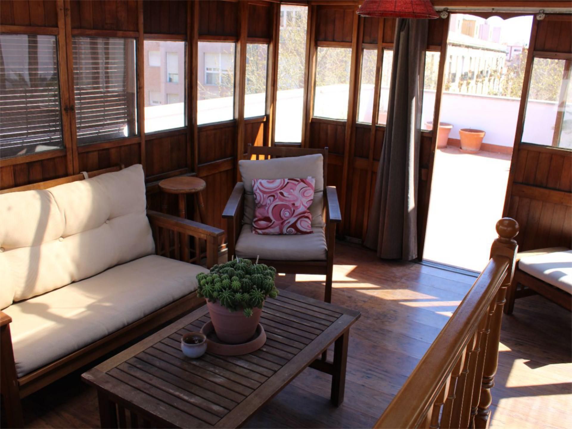 Terrace of Attic to rent in  Barcelona Capital  with Air Conditioner, Heating and Private garden
