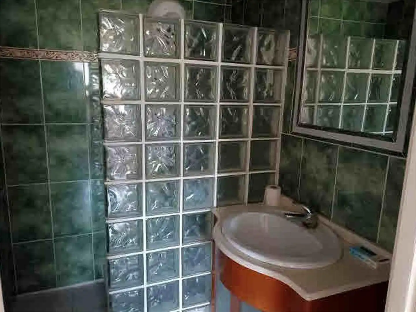 Piso en venta en Calle Salduba, 30, Plaza de Toros Baño de Piso en venta en Marbella con Terraza, Parking comunitario y Balcón