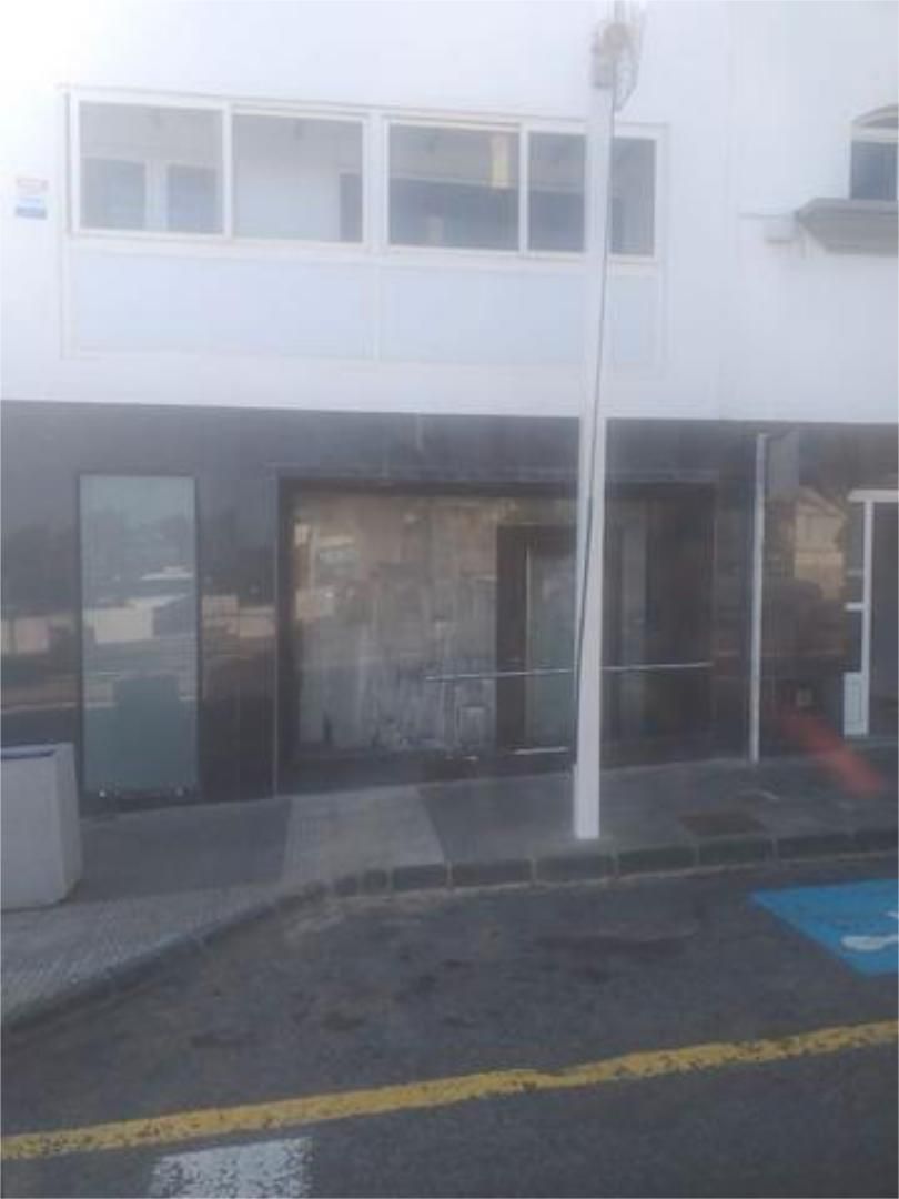 Vista exterior de Local de lloguer en San Bartolomé