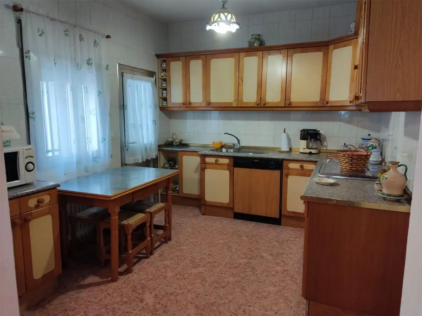 Cocina de Casa o chalet en venta en Santa Olalla con Aire acondicionado, Calefacción y Jardín privado