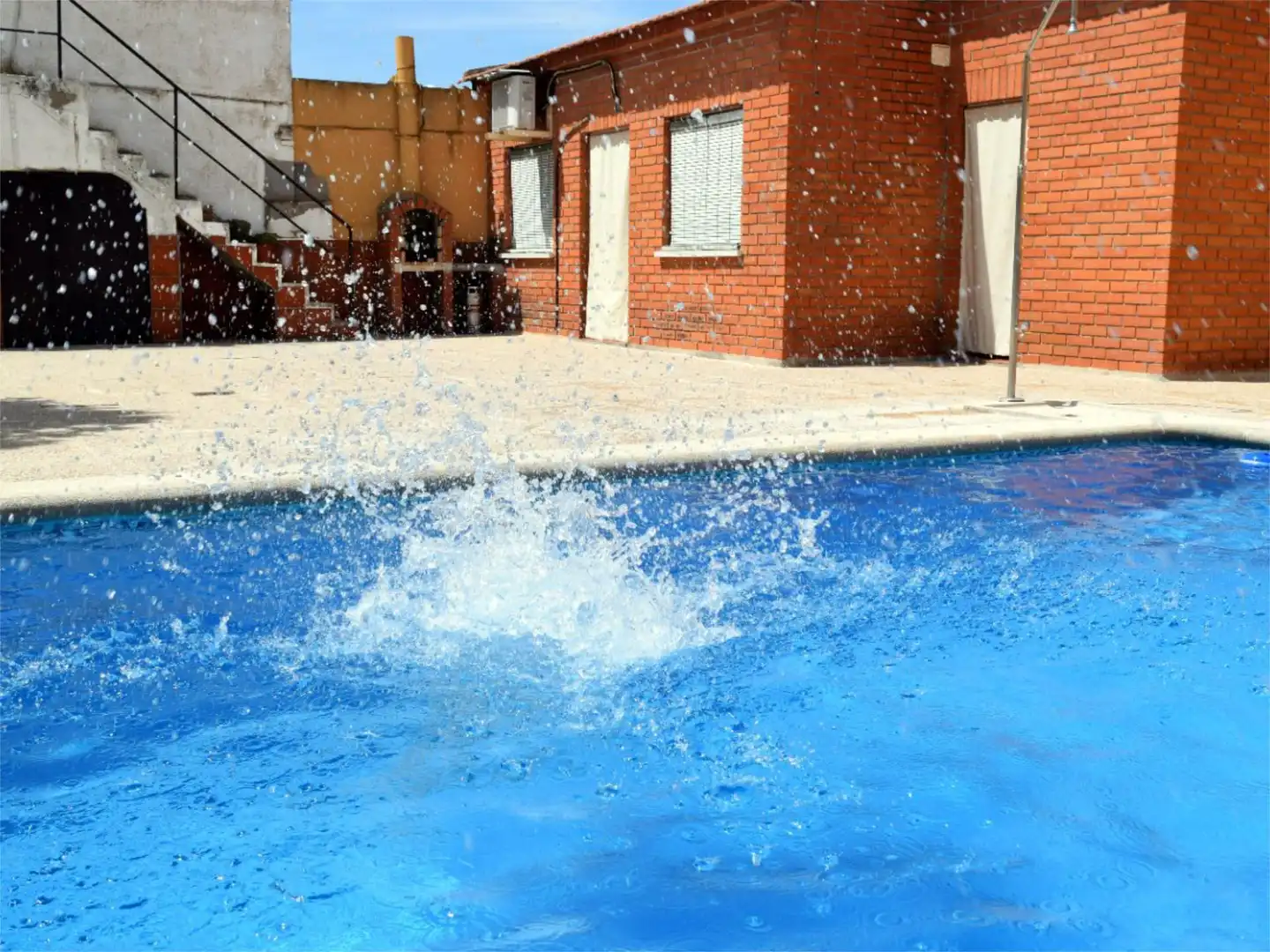 Piscina de Casa o chalet en venta en Santa Olalla con Aire acondicionado, Calefacción y Jardín privado