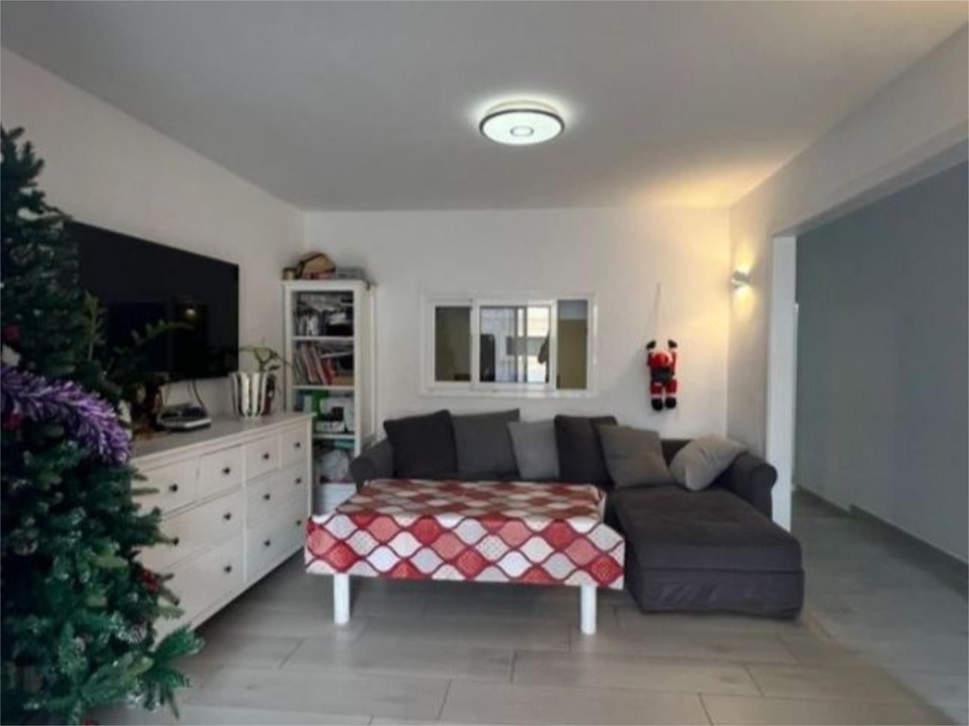 Sala d'estar de Pis en venda en Arrecife amb Terrassa i Balcó