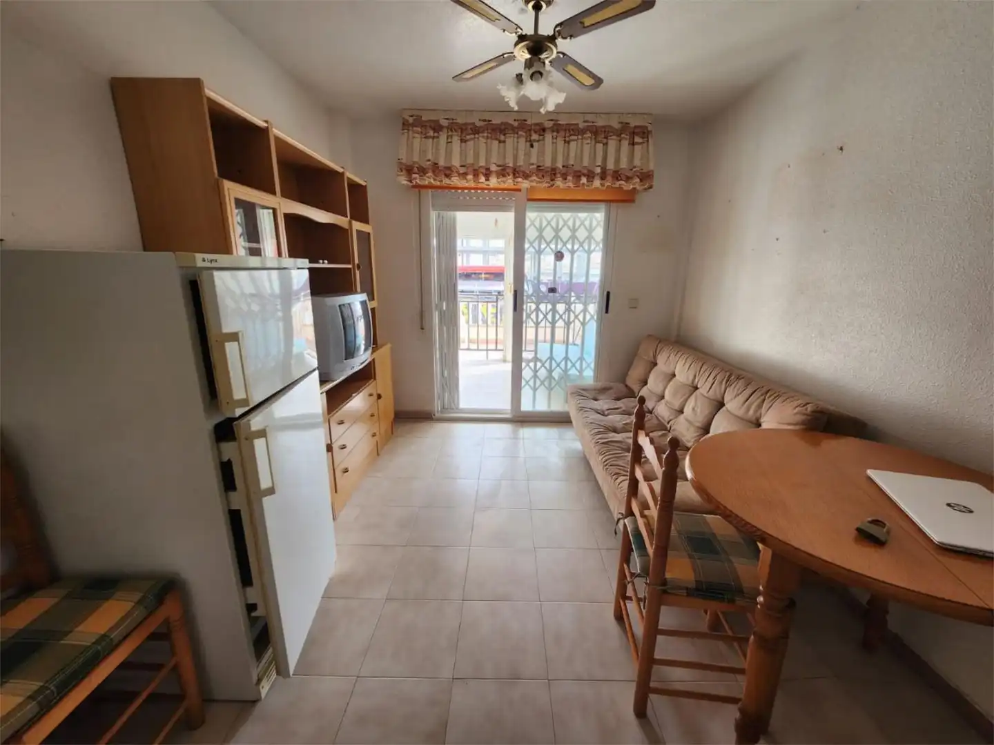 Apartamento en venta en Ronda José Samper García, 1, Torreblanca Sala de estar de Apartamento en venta en Torrevieja con Piscina y Balcón