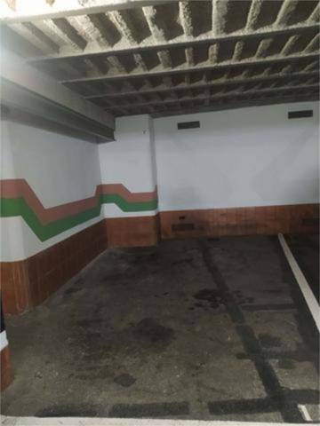 Garaje en Alquiler en Laviada