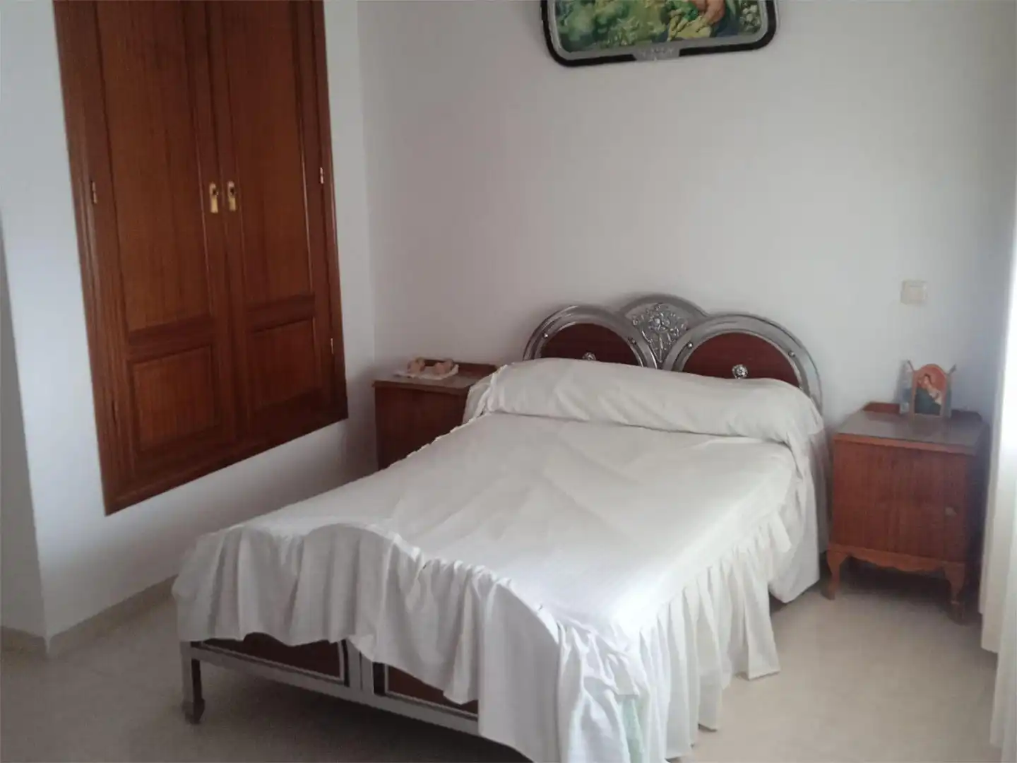 Dormitori de Casa adosada en venda en Arroyomolinos de la Vera amb Moblat