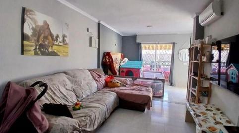 Foto 3 de Casa adosada en venda a Calle Alondra, 22, Zona Carrefour - Urbanizaciones, Torrevieja