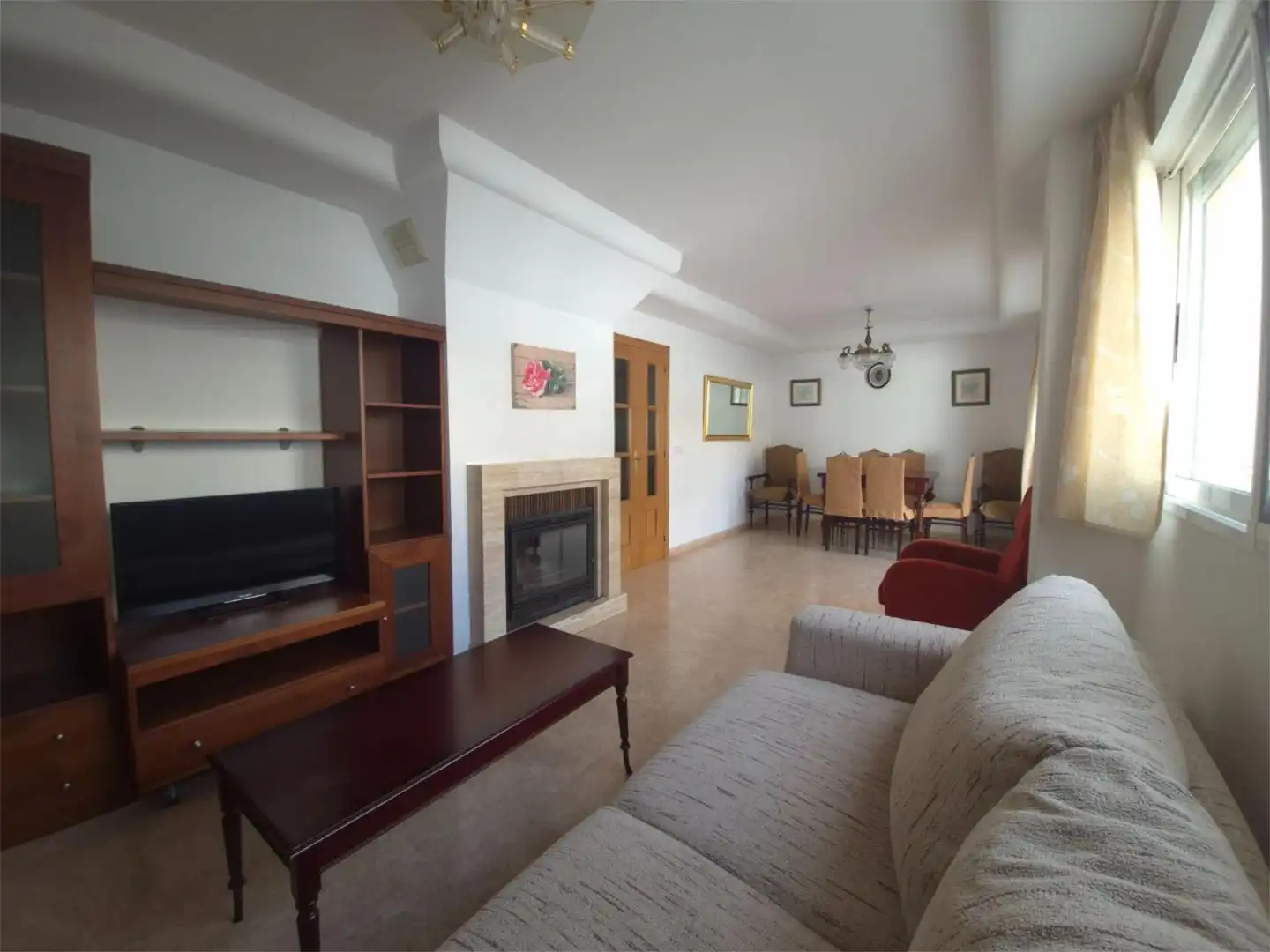 Einfamilien-Reihenhaus zum Verkauf in Carrer de Benicarló, 21, Playa Morro de Gos Wohnzimmer von Einfamilien-Reihenhaus zum Verkauf in Oropesa del Mar / Orpesa mit Klimaanlage, Terrasse und Abstellraum