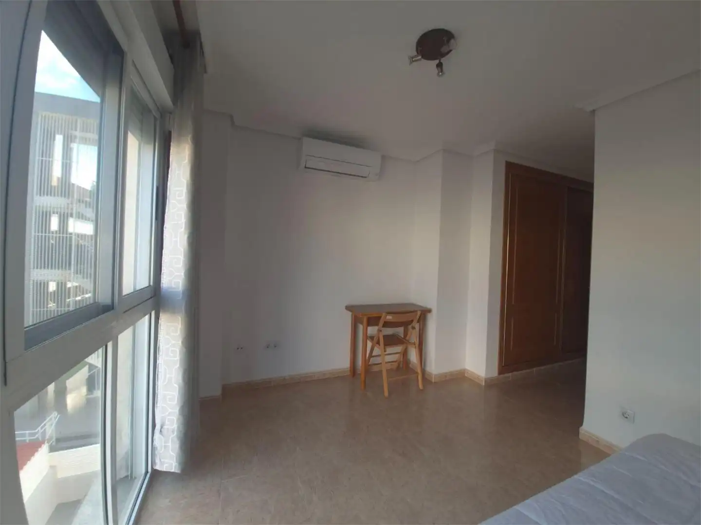 Einfamilien-Reihenhaus zum Verkauf in Carrer de Benicarló, 21, Playa Morro de Gos Schlafzimmer von Einfamilien-Reihenhaus zum Verkauf in Oropesa del Mar / Orpesa mit Klimaanlage, Terrasse und Abstellraum