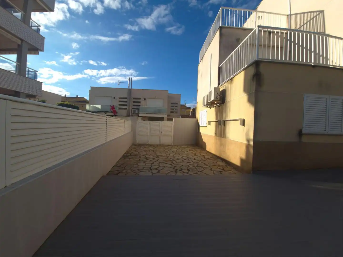 Einfamilien-Reihenhaus zum Verkauf in Carrer de Benicarló, 21, Playa Morro de Gos Terrasse von Einfamilien-Reihenhaus zum Verkauf in Oropesa del Mar / Orpesa mit Klimaanlage, Terrasse und Abstellraum