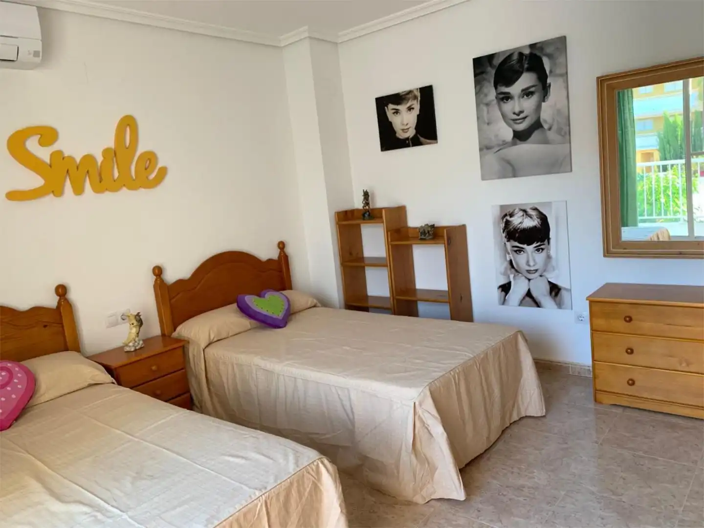 Einfamilien-Reihenhaus zum Verkauf in Carrer de Benicarló, 21, Playa Morro de Gos Schlafzimmer von Einfamilien-Reihenhaus zum Verkauf in Oropesa del Mar / Orpesa mit Klimaanlage, Terrasse und Abstellraum