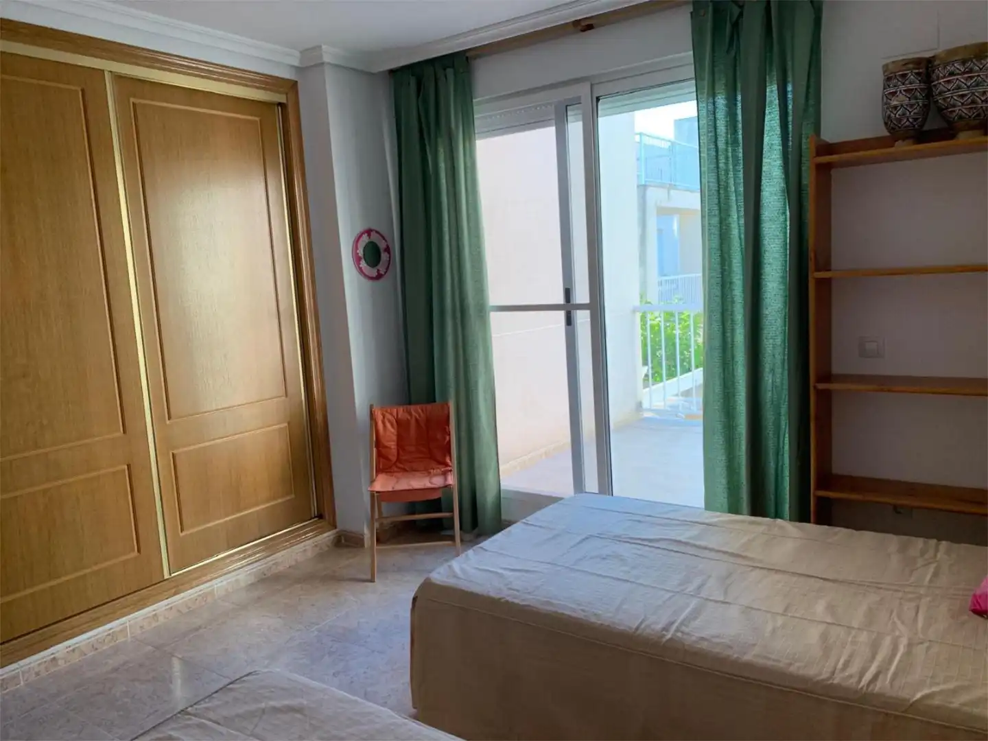 Einfamilien-Reihenhaus zum Verkauf in Carrer de Benicarló, 21, Playa Morro de Gos Schlafzimmer von Einfamilien-Reihenhaus zum Verkauf in Oropesa del Mar / Orpesa mit Klimaanlage, Terrasse und Abstellraum