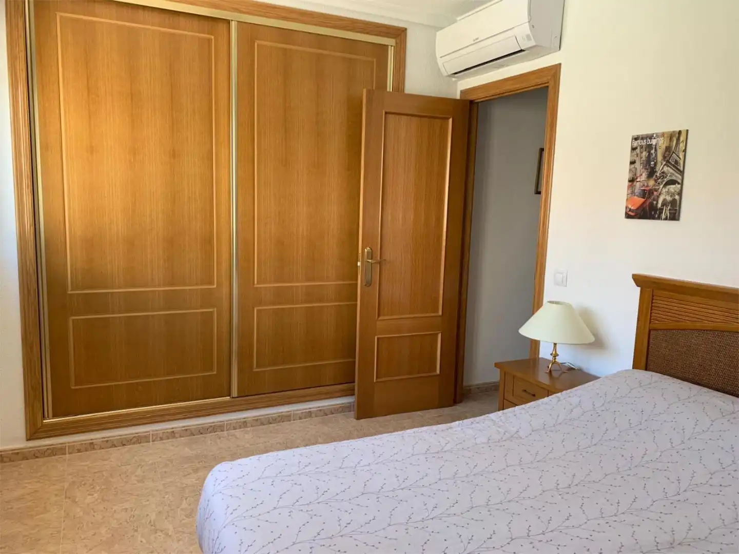 Einfamilien-Reihenhaus zum Verkauf in Carrer de Benicarló, 21, Playa Morro de Gos Schlafzimmer von Einfamilien-Reihenhaus zum Verkauf in Oropesa del Mar / Orpesa mit Klimaanlage, Terrasse und Abstellraum