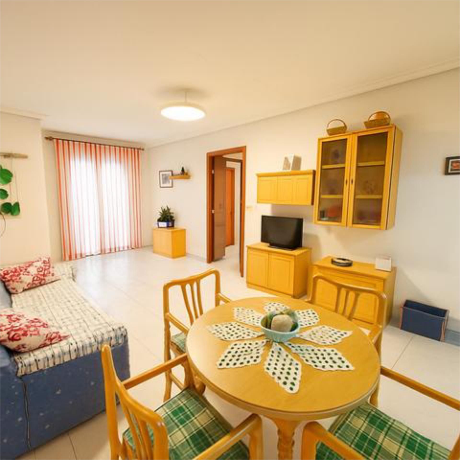 Apartament en venda a El Acequión Dormitori de Apartament en venda en Torrevieja amb Terrassa
