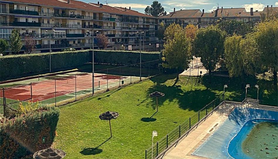 Piso en venta en Calle Isla de Lobeira, 1, Parque de la Coruña - Las Suertes, Collado Villalba - imagen 1 Foto 1 de Piso en venta en Calle Isla de Lobeira, 1, Parque de la Coruña - Las Suertes, Collado Villalba