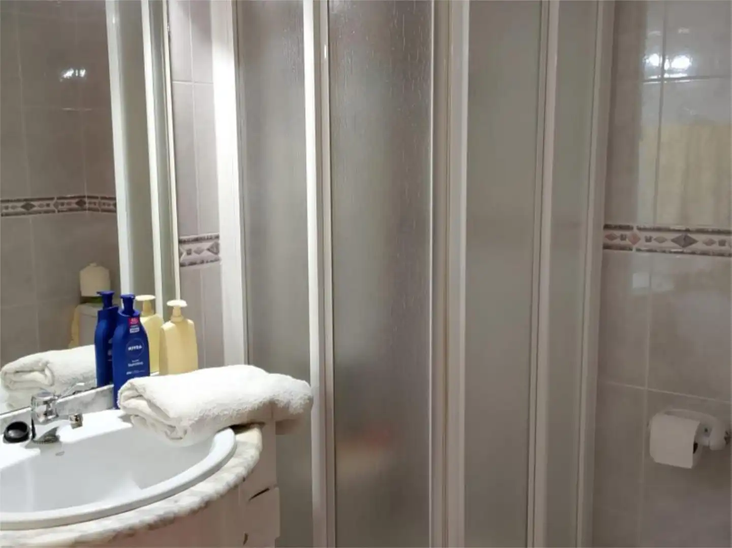 Ground floor for sale in Calle Victoria, 192, Pepino Bathroom of Ground floor for sale in Pepino with Air Conditioner and Terrace