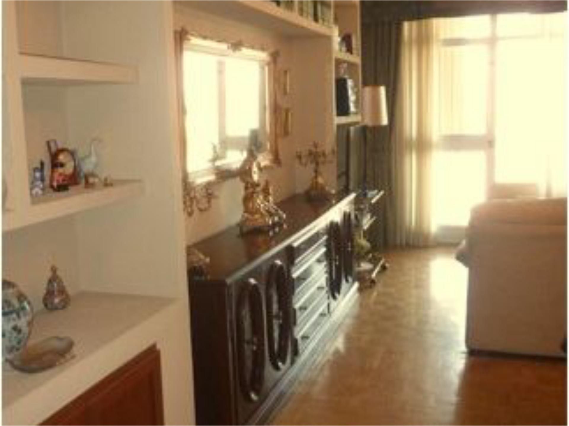 Sala de estar de Piso en venta en  Madrid Capital con Aire acondicionado, Calefacción y Parquet