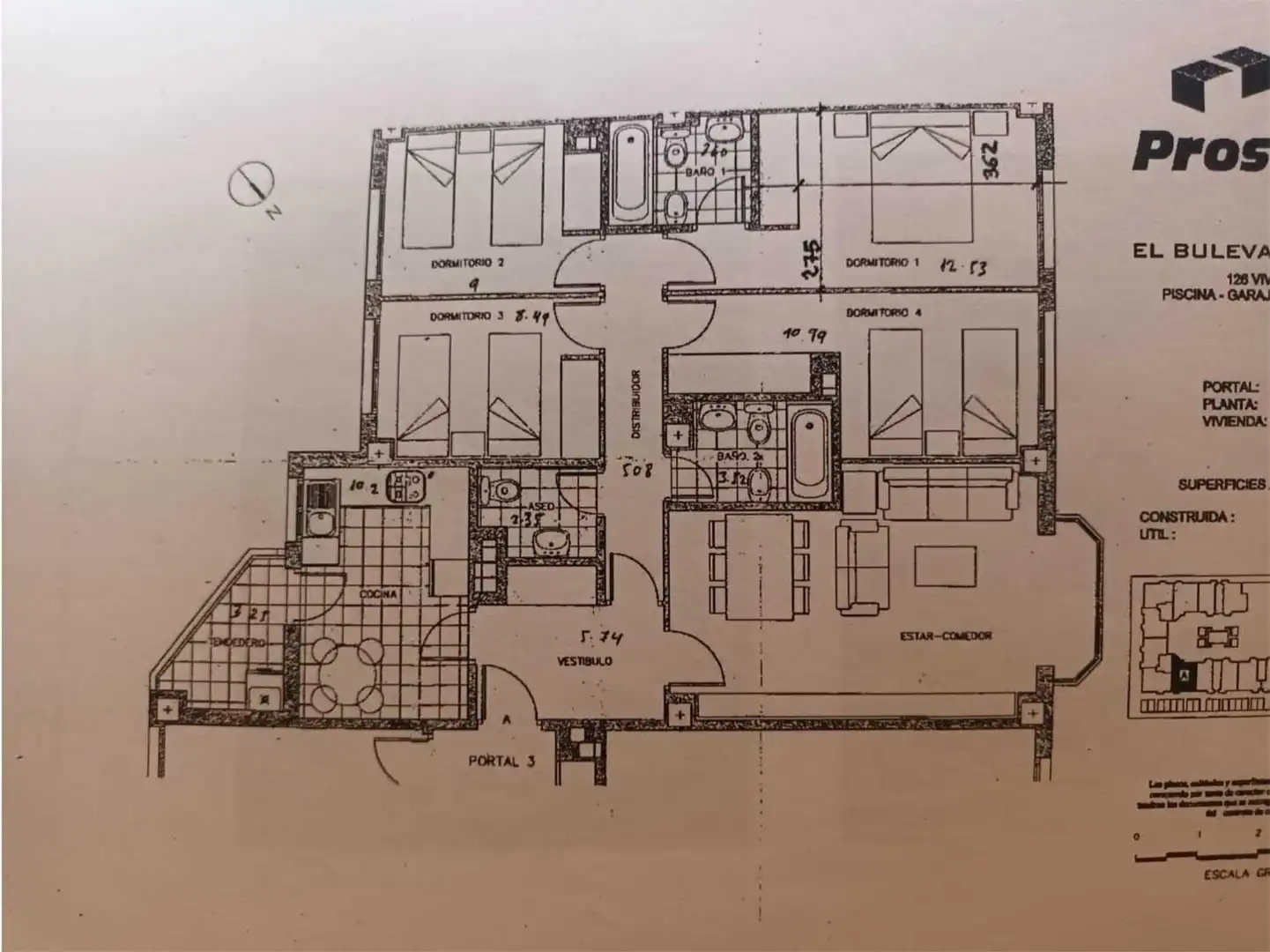 Flat for sale in Madrid  with Air Conditioner, Heating and Private garden