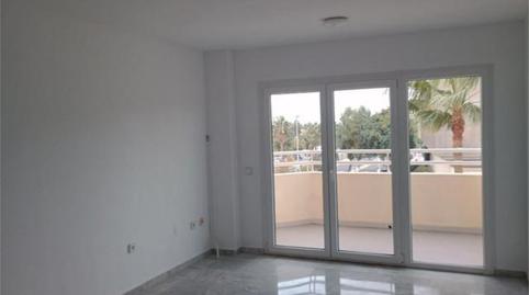 Photo 2 of Flat to rent in Paseo Marítimo Oeste - Pacífico, Málaga Capital