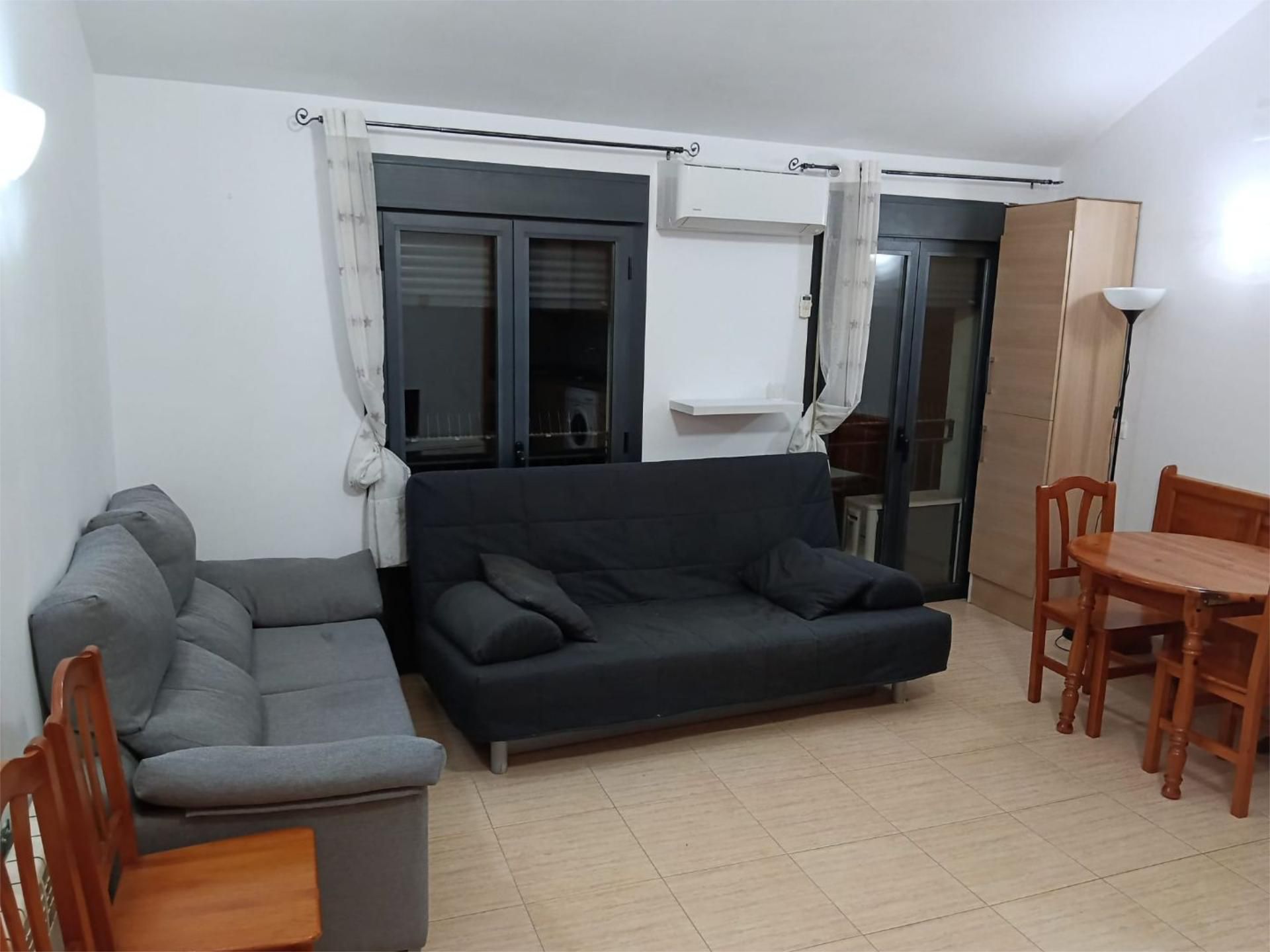 Living room of Flat to rent in Barbastro  with Air Conditioner, Heating and Furnished