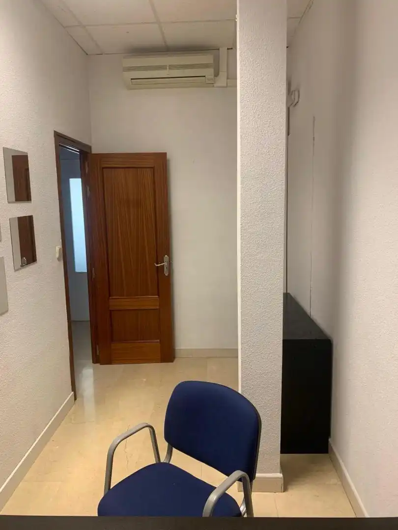 Oficina de alquiler en Calle Escuelas, 9, Casco histórico Oficina de alquiler en Alcalá de Henares